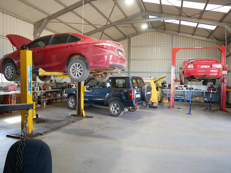 Click to view all images 53 Earl Street Narrogin WA 6312 - Image 3