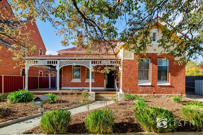 Click to view all images 19 Panton Street Golden Square VIC 3555 - Image 1