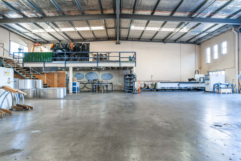 Click to view all images 1/19 EXPORT DRIVE Molendinar QLD 4214 - Image 3