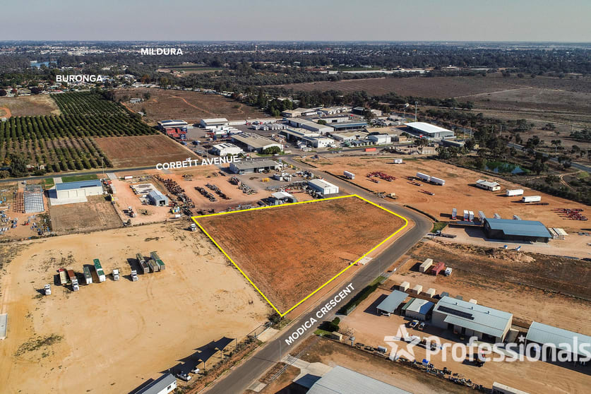 8 Modica Crescent Buronga NSW 2739 - Image 1