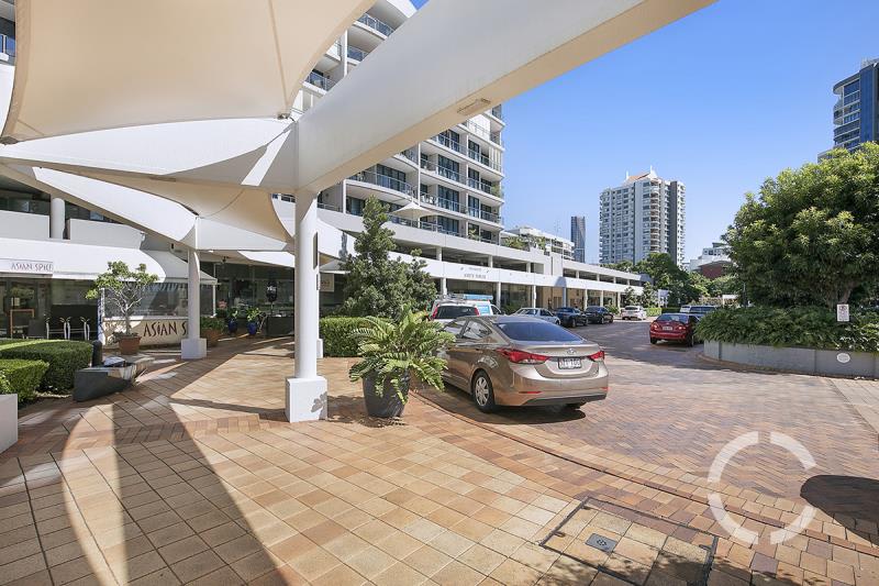 Click to view all images 6/6 / 35 Ferry Street Kangaroo Point QLD 4169 - Image 3