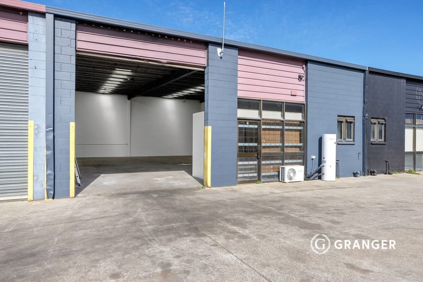 Click to view all images 5-7 Newington Avenue Rosebud VIC 3939 - Image 3