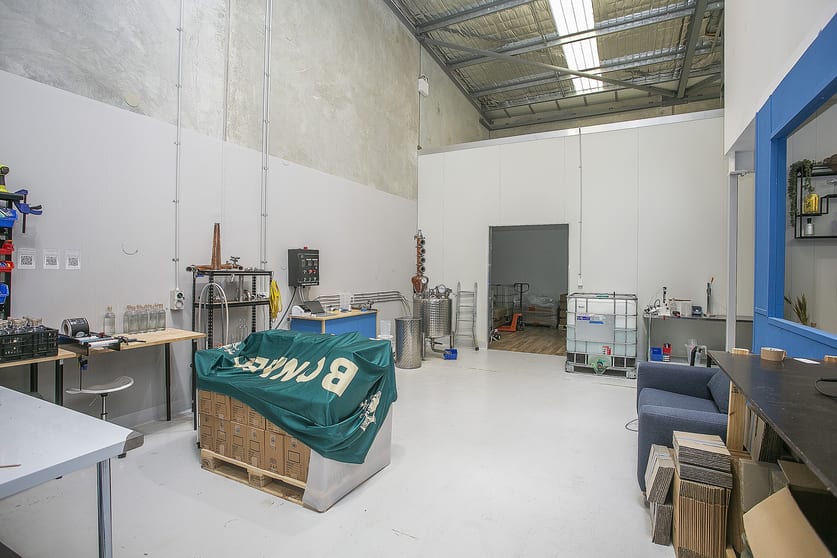 Click to view all images 2/15 Pitt Way Booragoon WA 6154 - Image 3