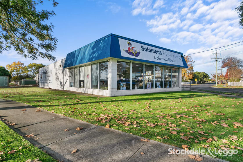 Click to view all images 19 Evelyn Street Moe VIC 3825 - Image 1