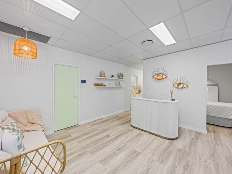 Click to view all images 203/23 Township Drive Burleigh Heads QLD 4220 - Image 3