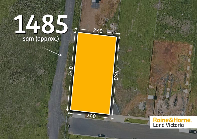 Click to view all images 8 Jarklan Street Truganina VIC 3029 - Image 2