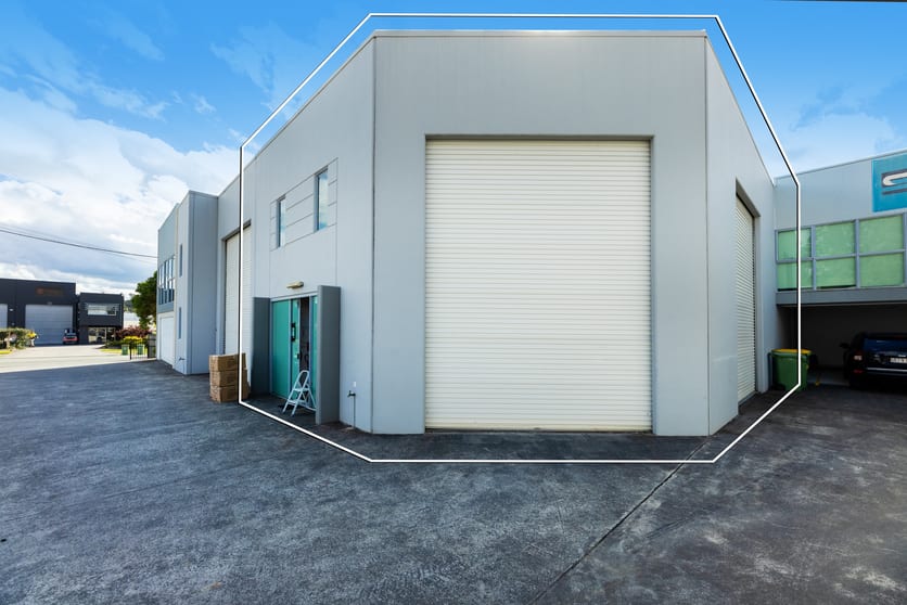 2/14 Fremantle Street Burleigh Heads QLD 4220 - Image 1