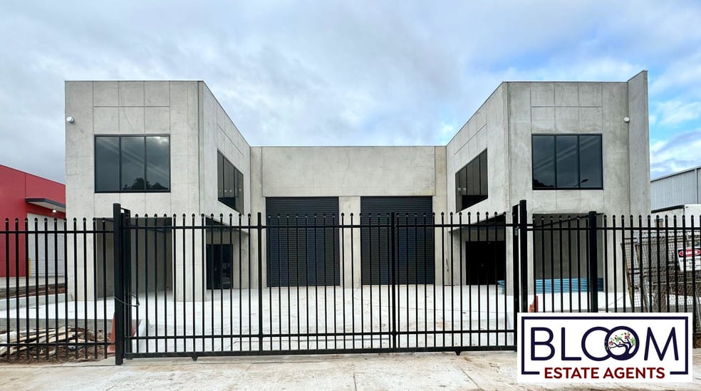 1/39 Collins Road Melton VIC 3337 - Image 1