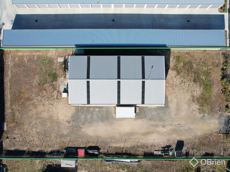 Click to view all images 16 Railway Court Bairnsdale VIC 3875 - Image 2