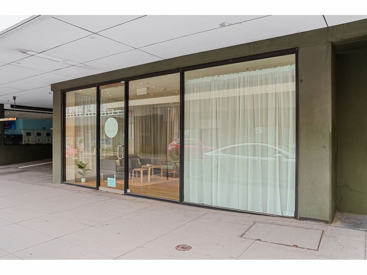 Click to view all images 15 Keys Street Frankston VIC 3199 - Image 3
