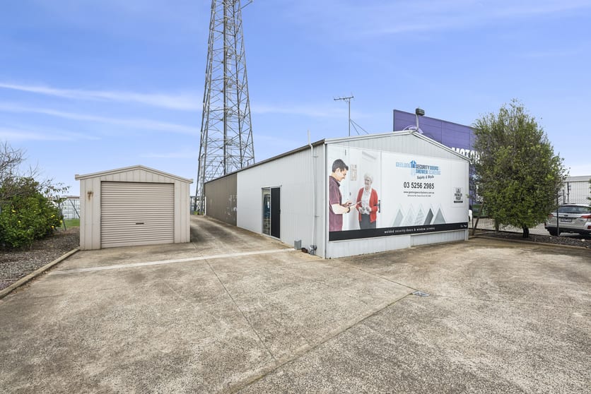 38 & 38a Everist Road Ocean Grove VIC 3226 - Image 2