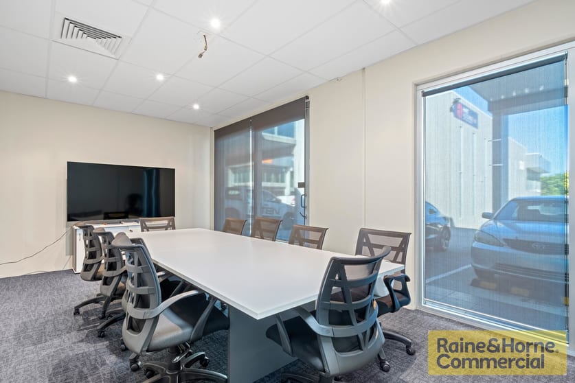 Click to view all images 4/10 Depot Street Banyo QLD 4014 - Image 2
