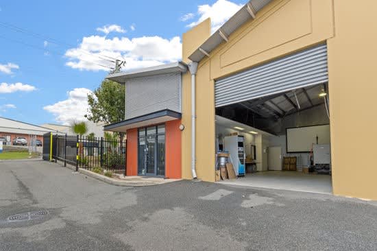 Click to view all images 14/4 Flindell Street O'connor WA 6163 - Image 2