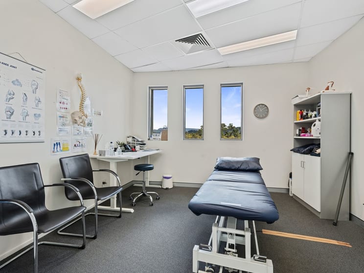 Click to view all images 58 Riverwalk Avenue Robina QLD 4226 - Image 3