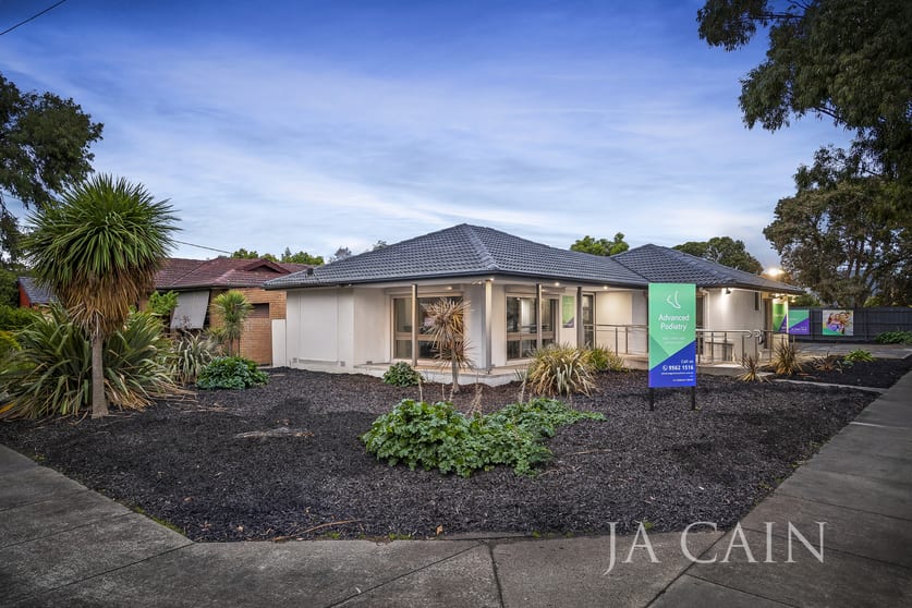 14 Yardley Drive Wheelers Hill VIC 3150 - Image 1