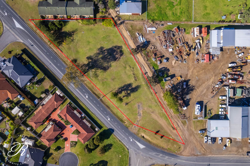 Click to view all images 42 Clement Street Gloucester NSW 2422 - Image 3