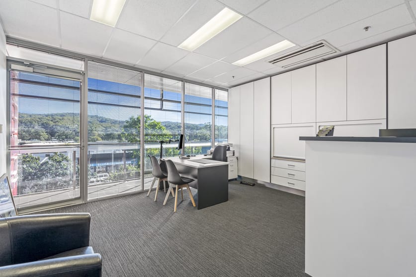 4.04/200 The Entrance Road Erina NSW 2250 - Image 2