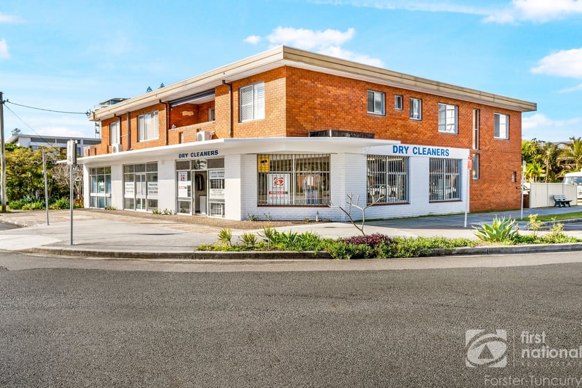 Click to view all images 4/11-13 Lake Street Forster NSW 2428 - Image 1