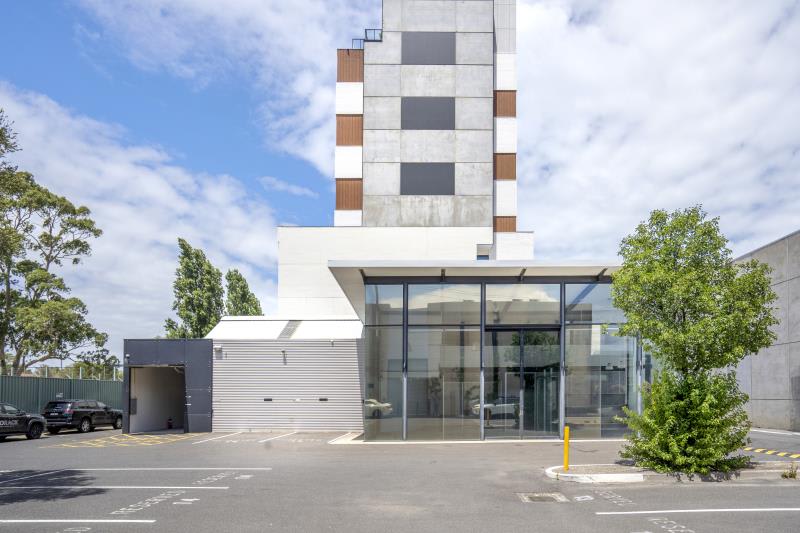 Click to view all images Unit 14, 339 Williamstown Road Port Melbourne VIC 3207 - Image 3