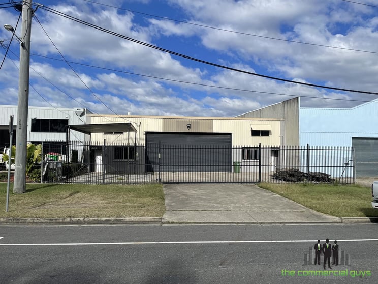 335 Macdonnell Rd Clontarf QLD 4019 - Image 2