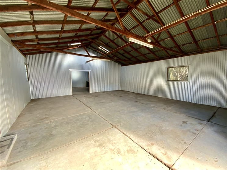 6 Cross Street Forbes NSW 2871 - Image 2