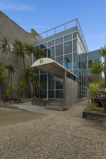Click to view all images 11 McLean Street Coolangatta QLD 4225 - Image 2