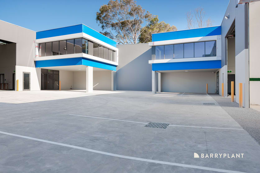 Click to view all images 8/29-33 Lakeside Drive Broadmeadows VIC 3047 - Image 1