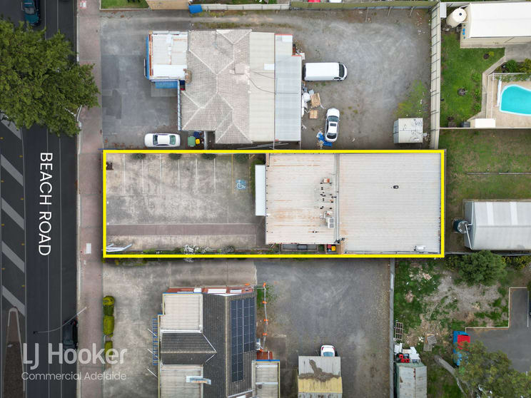 Click to view all images 75 Beach Road Christies Beach SA 5165 - Image 3