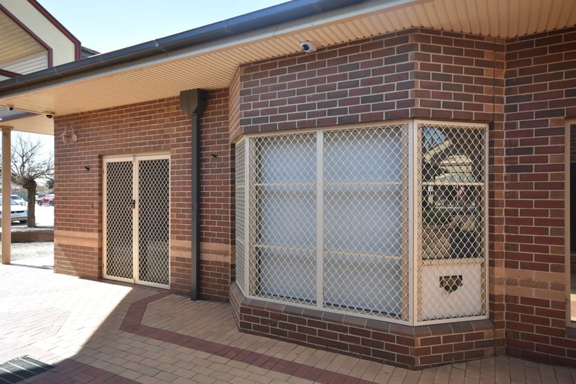 Click to view all images 6/45 Hawkins Street Howlong NSW 2643 - Image 2