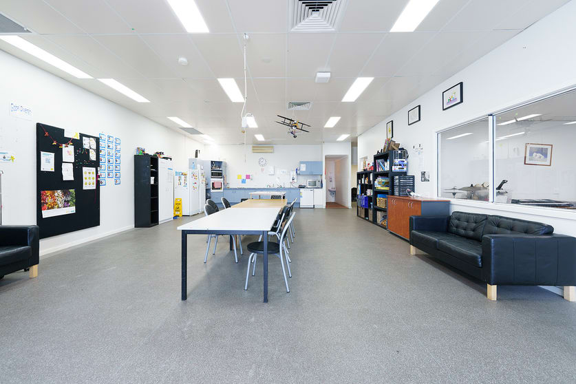 Click to view all images 4/12 Panama Street Canning Vale WA 6155 - Image 3