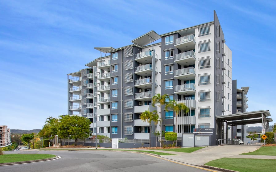 Click to view all images Varsity Lakes QLD 4227 - Image 1