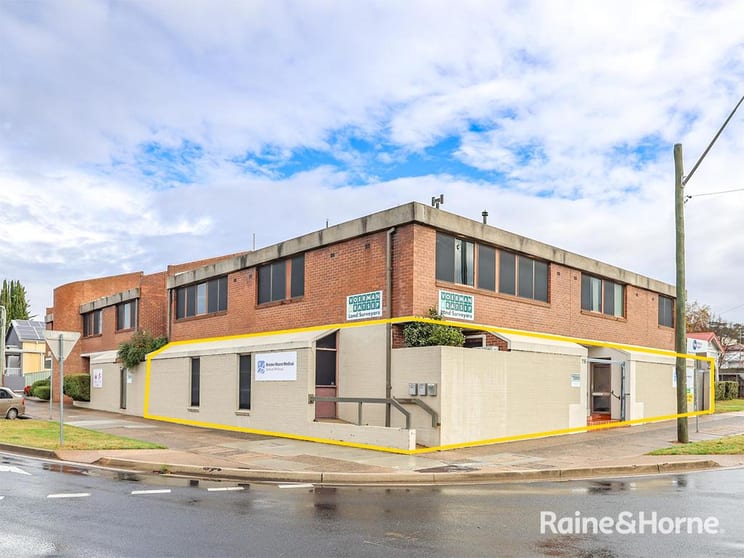 Lot 3 & 4/118 Russell Street Bathurst NSW 2795 - Image 2