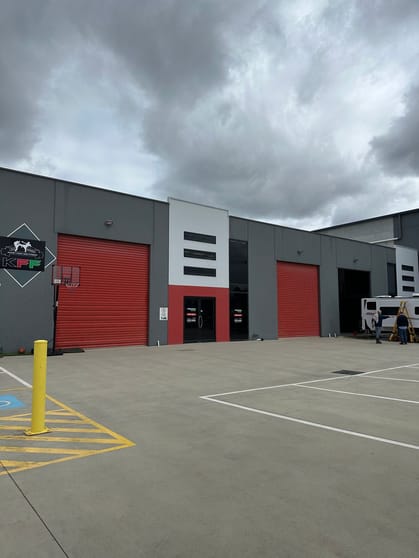 Click to view all images 2/9 Sharnet Circuit Pakenham VIC 3810 - Image 1