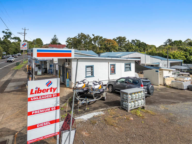Click to view all images 21 & 23 Main Street Clunes NSW 2480 - Image 2