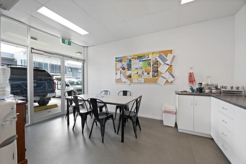 12/16 Transport Avenue Paget QLD 4740 - Image 2