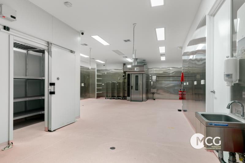 Click to view all images Unit 2/13 Tariff Court Werribee VIC 3030 - Image 1