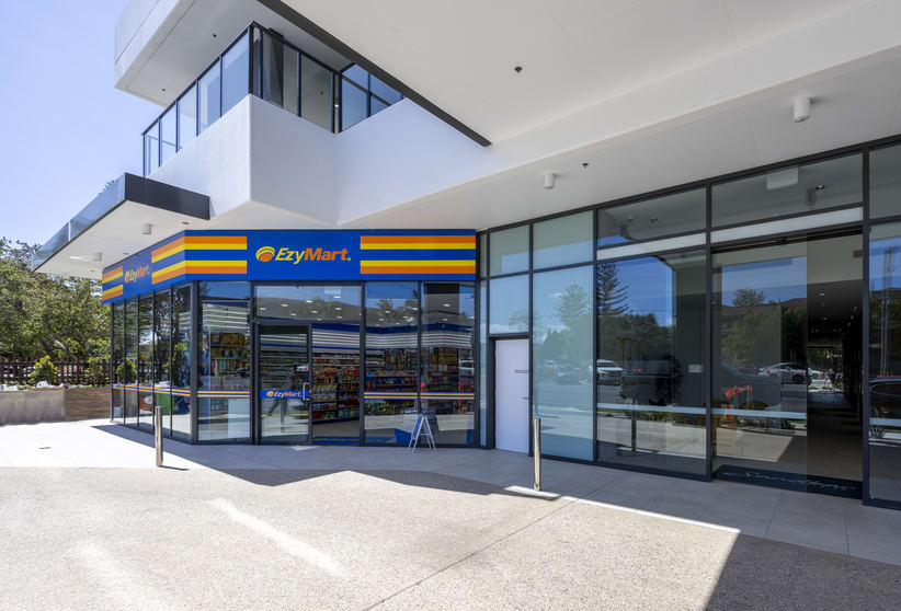 Click to view all images 1971 Gold Coast Highway Burleigh Heads QLD 4220 - Image 1
