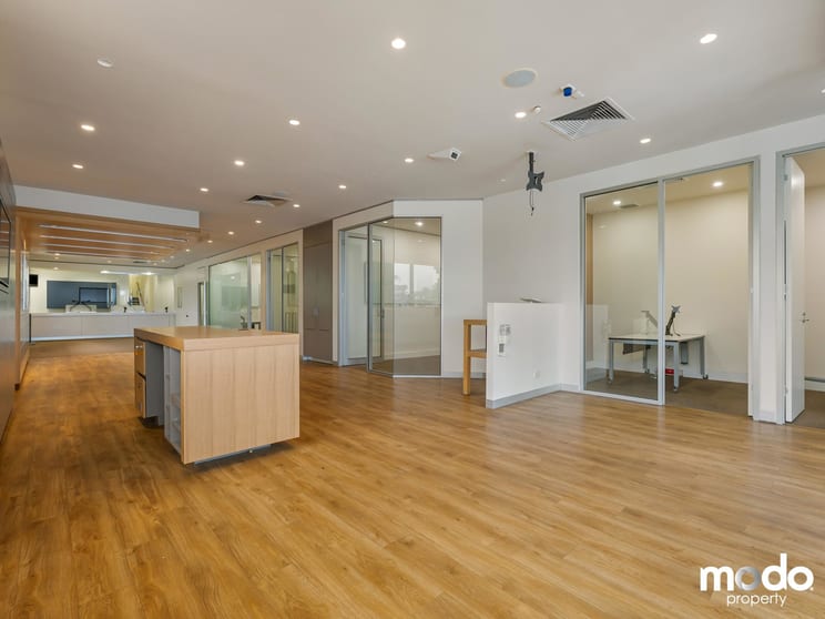 Click to view all images 262B Dorset Road Boronia VIC 3155 - Image 3