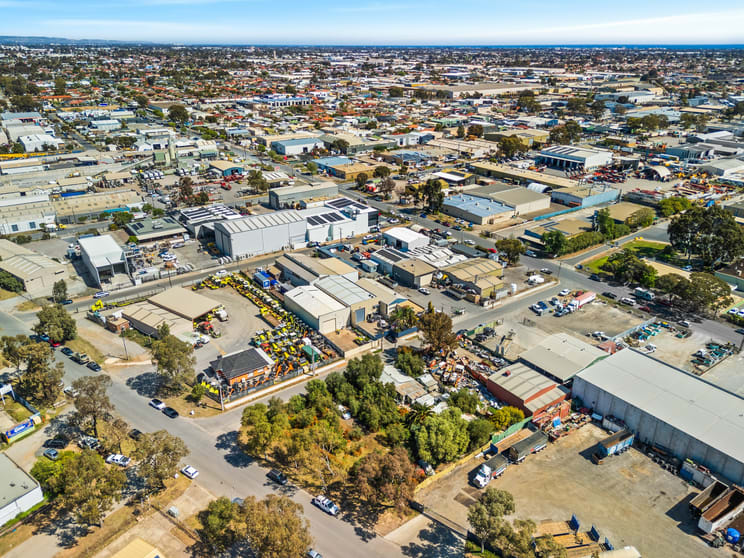 Click to view all images 10-12 Emily Street Wingfield SA 5013 - Image 3