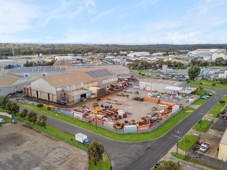 2 Thorpe Way Kwinana Beach WA 6167 - Image 2