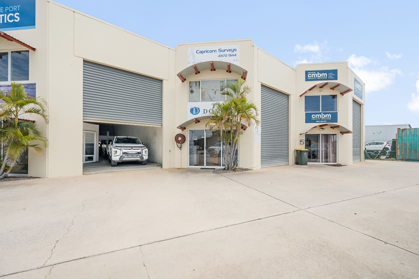 Click to view all images 4/32 Chapple Street Gladstone Central QLD 4680 - Image 1