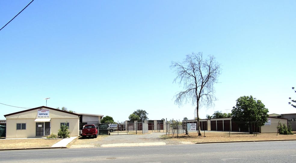 18 Littlefield Street Blackwater QLD 4717 - Image 2