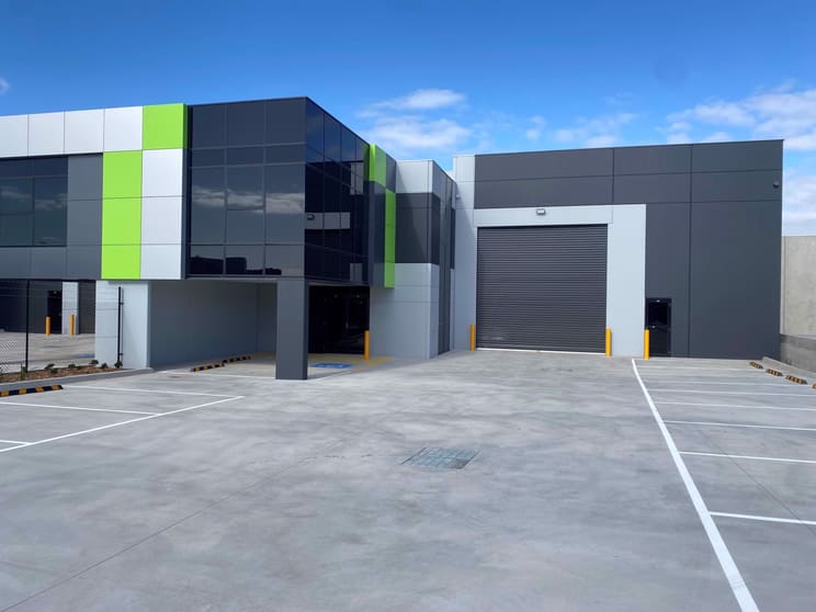 Click to view all images 69 Trafalgar Road Epping VIC 3076 - Image 2