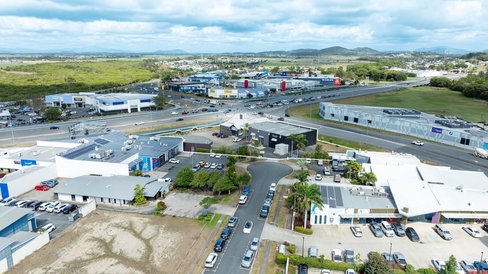 Click to view all images 14 Discovery Lane Mount Pleasant QLD 4740 - Image 2