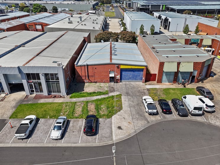 53 Taunton Drive Cheltenham VIC 3192 - Image 2