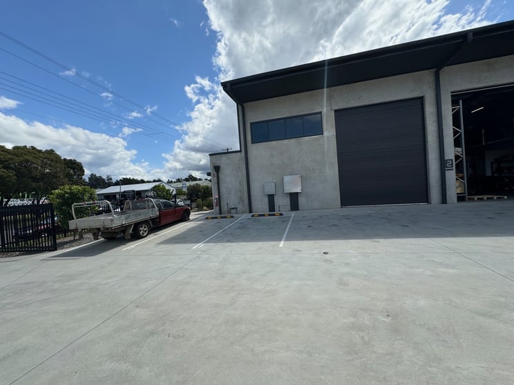 Click to view all images 1/142 Industrial Road Oak Flats NSW 2529 - Image 3