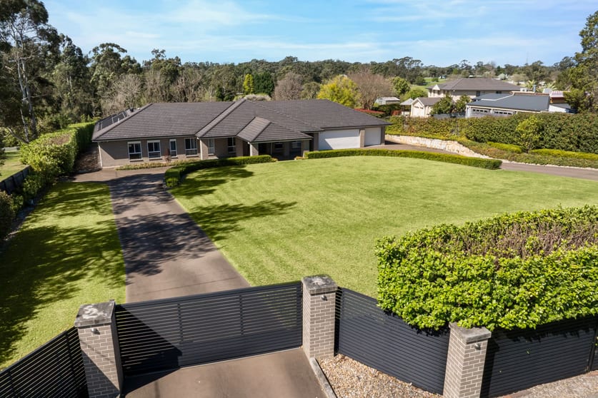 Click to view all images 1245 Old Northern Road Middle Dural NSW 2158 - Image 3