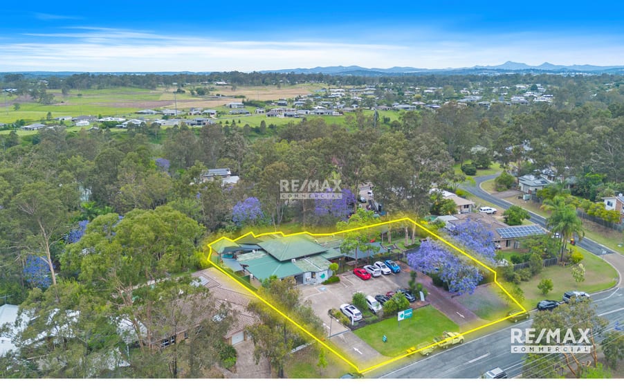 Click to view all images 171 College Road Karana Downs QLD 4306 - Image 3