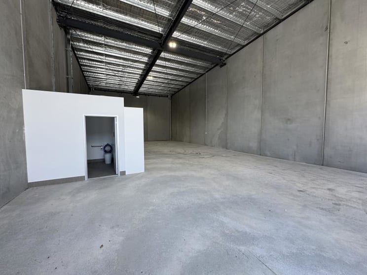 Click to view all images Unit 2/61 - 63 Sheppard Street Hume ACT 2620 - Image 3