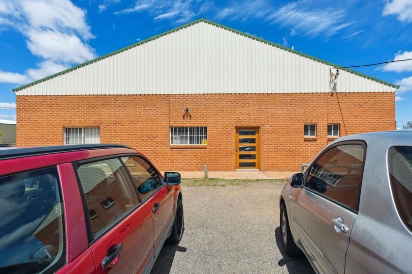 Click to view all images 6 Geebung Street Cooma NSW 2630 - Image 2